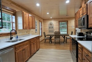 Fridge, microwave, oven, stovetop - Toledo Queen Lakefront Custom 4 BR Home, Boathouse, Boat Ramp & Beautiful Views. (Many)