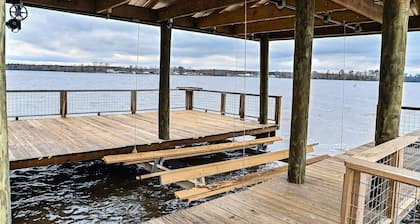 Uusi listaus - Uusi Lake House - upeat näkymät, kalastus ja kätevä sijainti