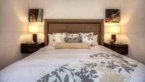 4 habitaciones, escritorio y espacio para trabajar con laptop