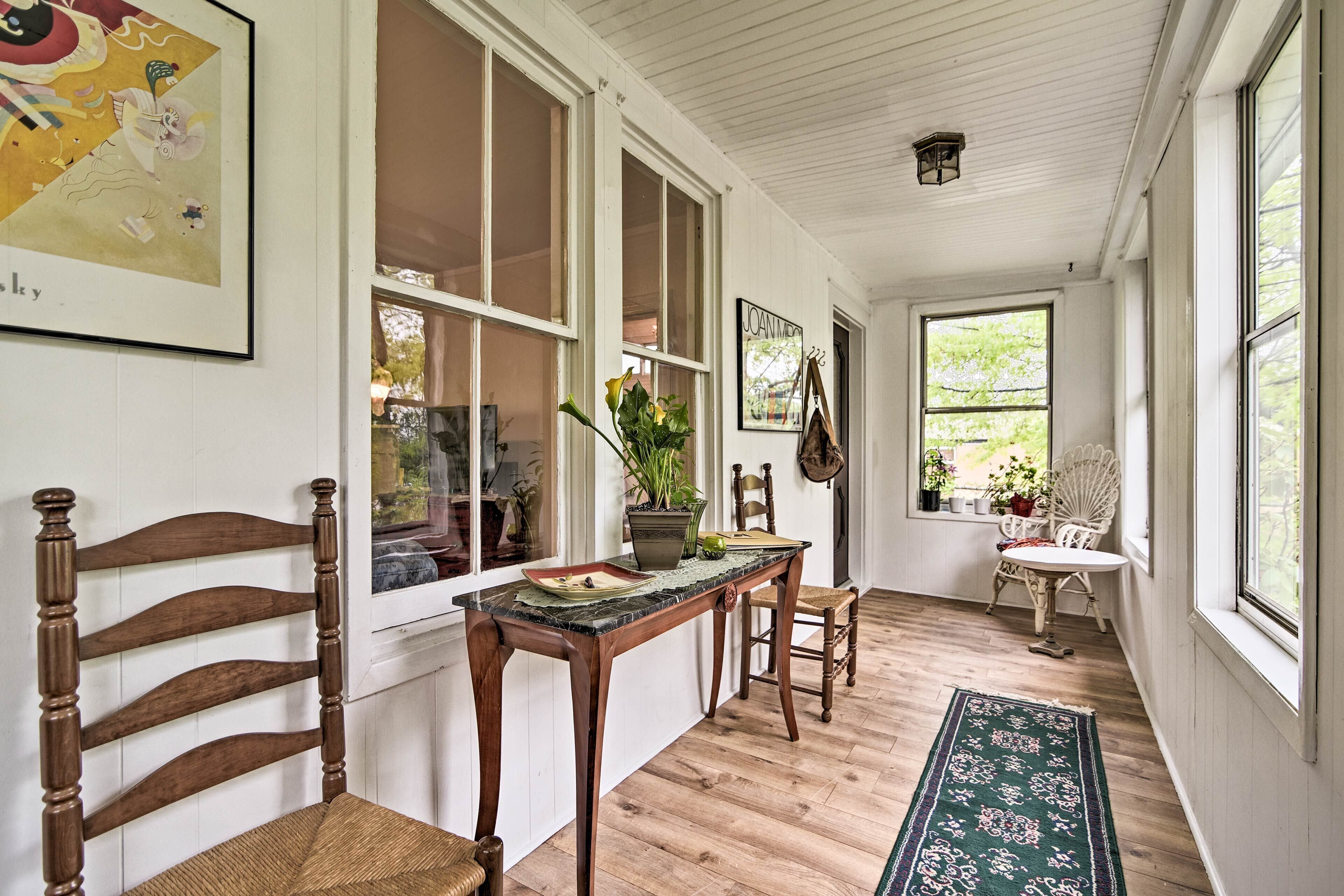 Millburn House w/ Deck - Walk to NYC Transit!