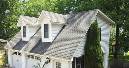 Lapsiystävällinen, tilava 2 hengen / 1 kylpyhuoneisto lähellä kaikkea