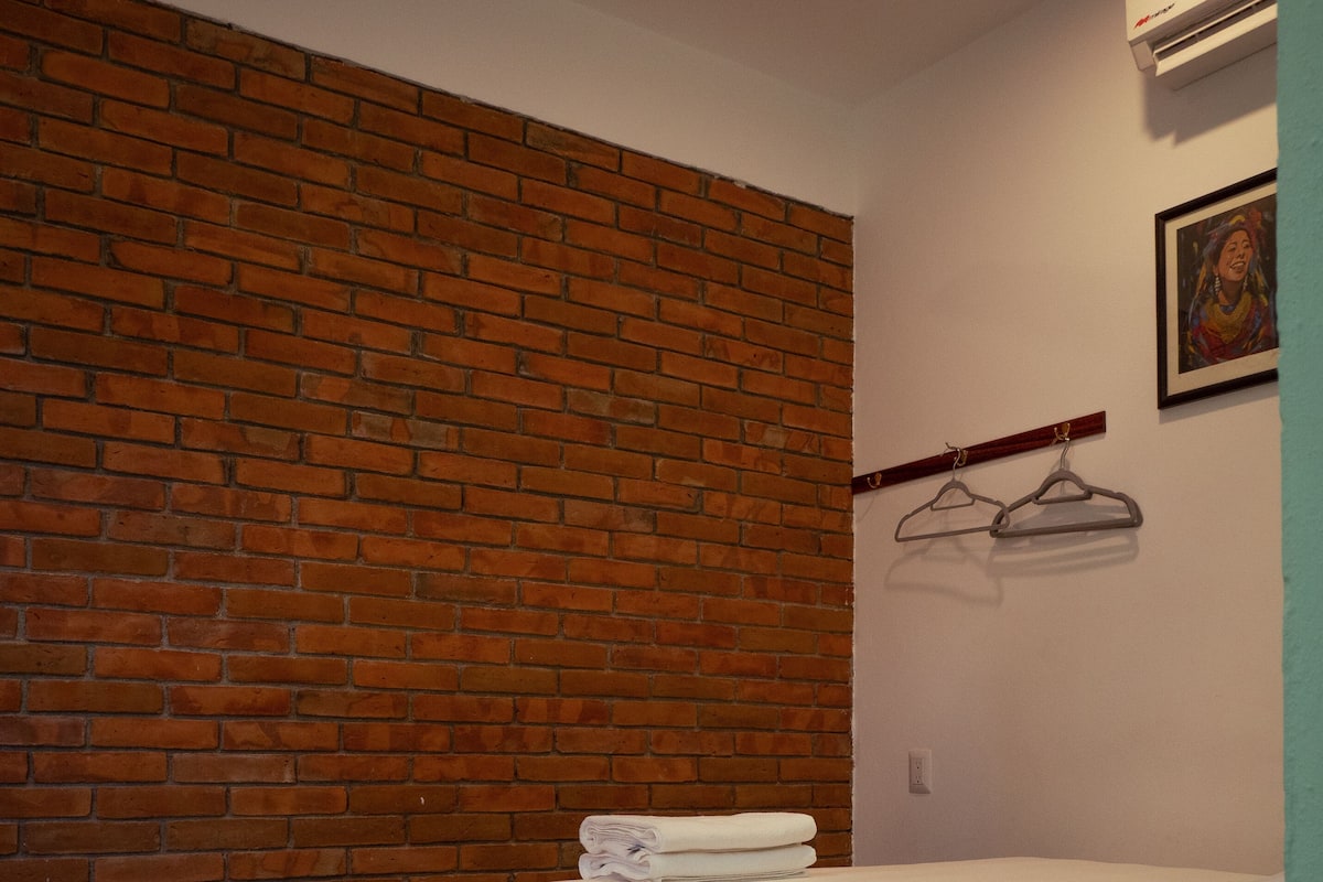 Chambre de base double | Accès au Wi-Fi (inclus), literie fournie