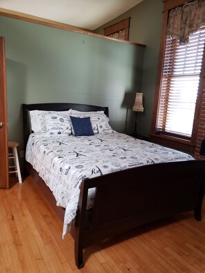 2 slaapkamers, een bureau, gratis wifi, beddengoed