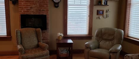 Smart-TV, peis og kontorer