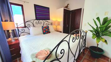 1 bedroom, in-room safe, desk, iron/ironing board
