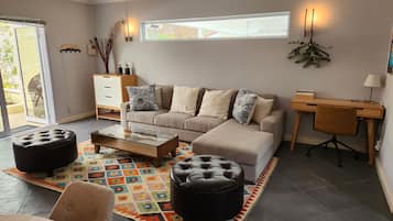 Smart TV, fireplace, DVD player, books