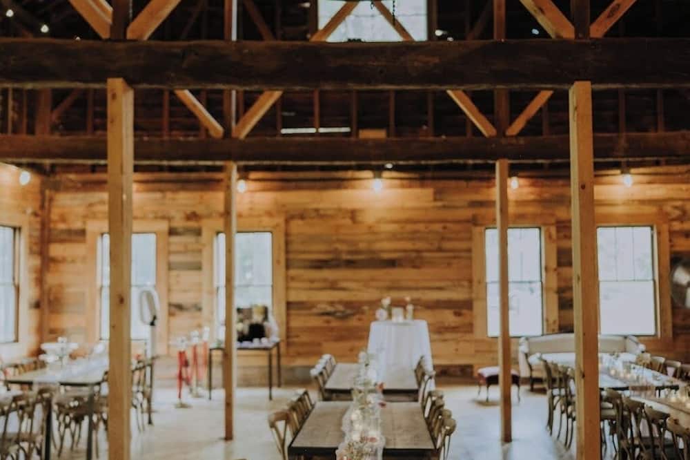 Stonehill's Farmhouse