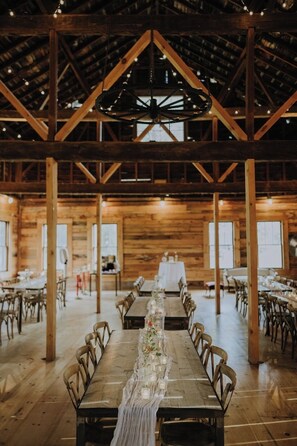 Breakfast, lunch and dinner served