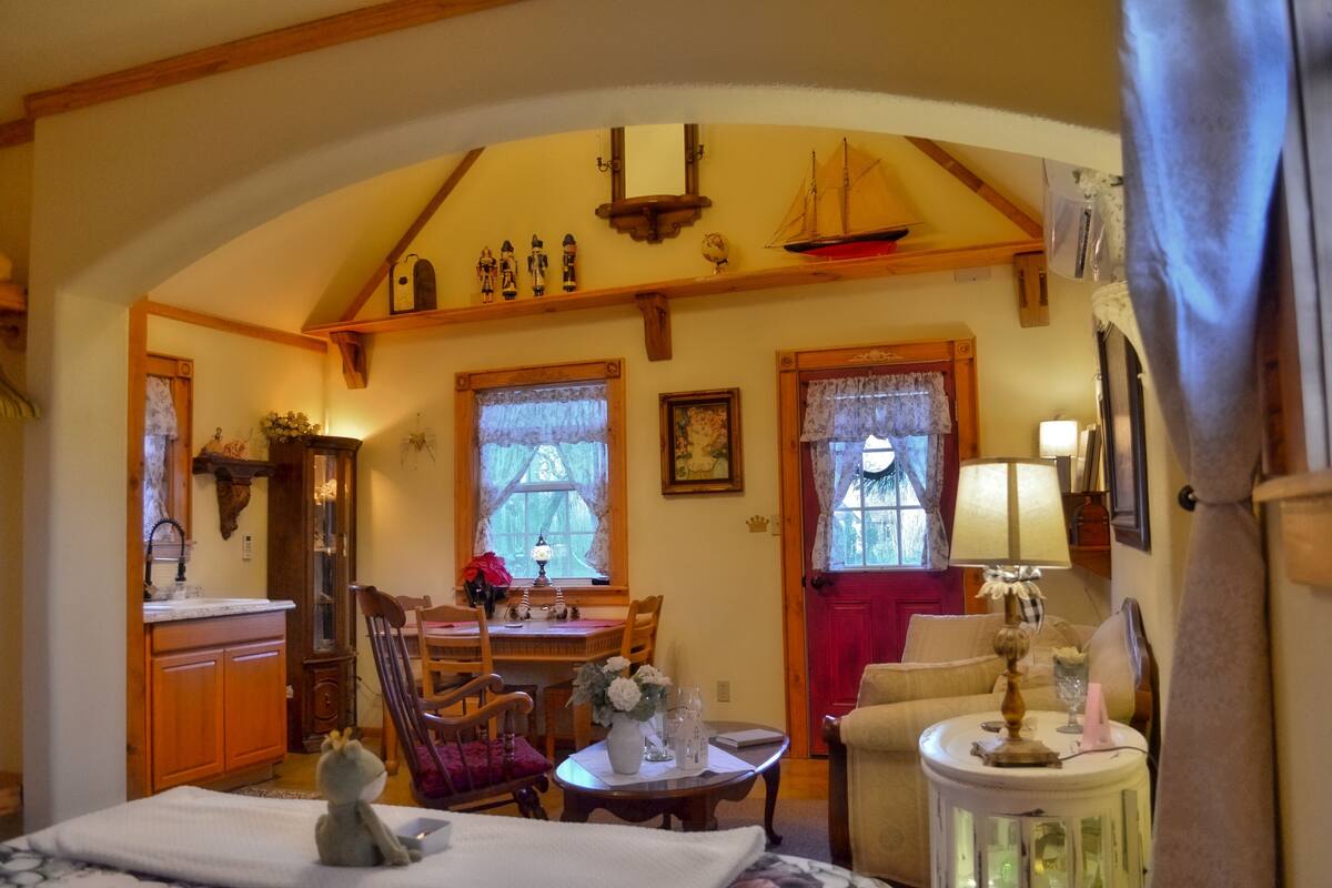 浪漫平房, 2 間臥室, 花園景 (Aschenputtel Cottage) | 2 間睡房、免費 Wi-Fi、獨特設計、獨特裝修