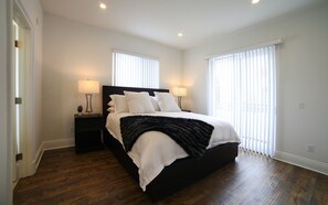 4 室のベッドルーム、セーフティボックス (室内)、アイロン / アイロン台、WiFi