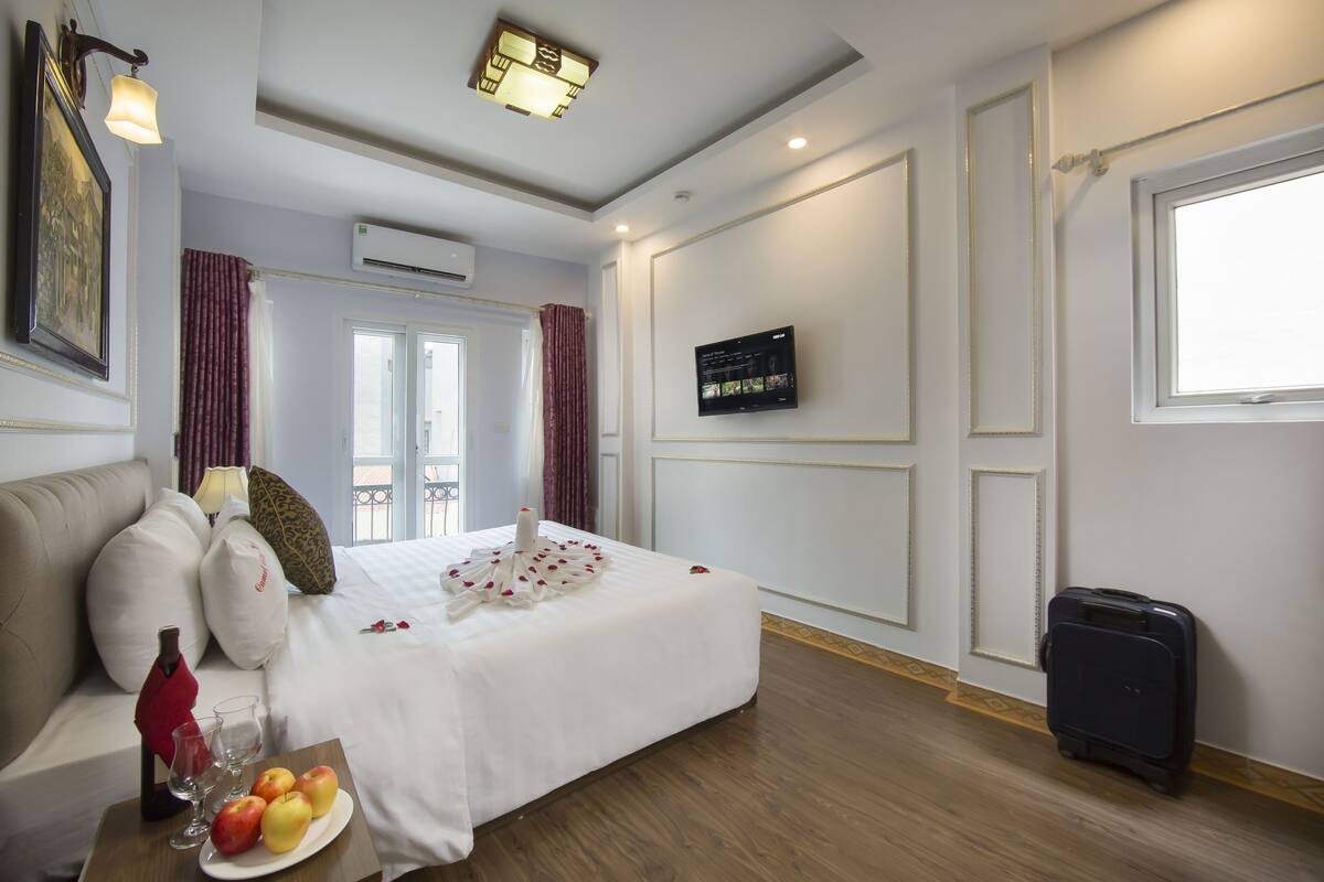 City Double Room, City View | Minibar, in-room safe, soundproofing, rollaway beds (surcharge)