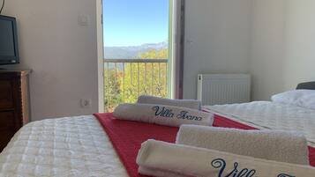 7 Schlafzimmer, Bügeleisen/Bügelbrett, kostenloses WLAN, Bettwäsche