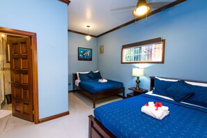 Coffres-forts dans les chambres, fer et planche à repasser