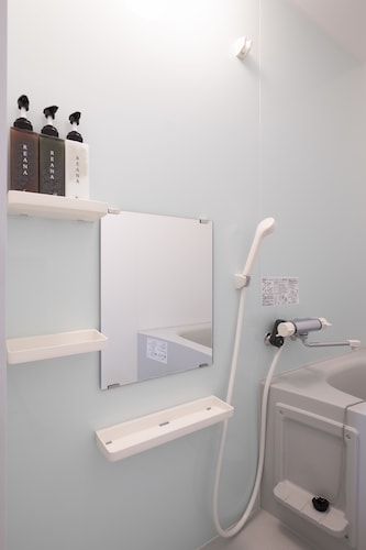 バスルームのシャワー