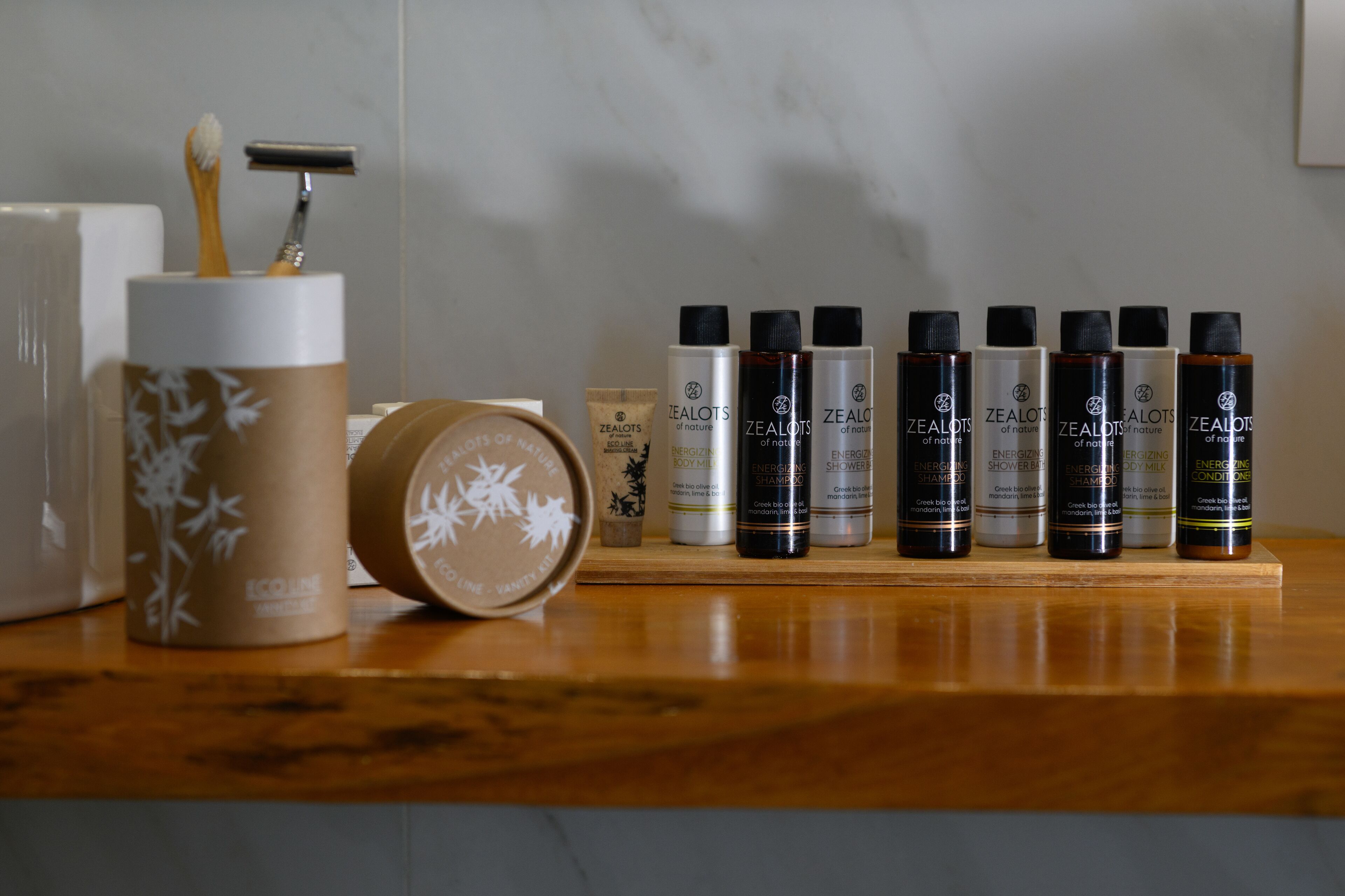 suite, sea view (prestige) | bathroom | shower, hair dryer, bathrobes, slippers