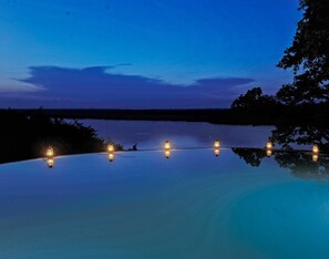 5 outdoor pools, pool umbrellas