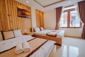 Deluxe Twin Room | Desk, soundproofing, free WiFi - Minh Long Hotel Dalat (Da Lat)