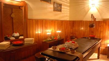 Ayurvedische behandelingen, massagebehandelingen