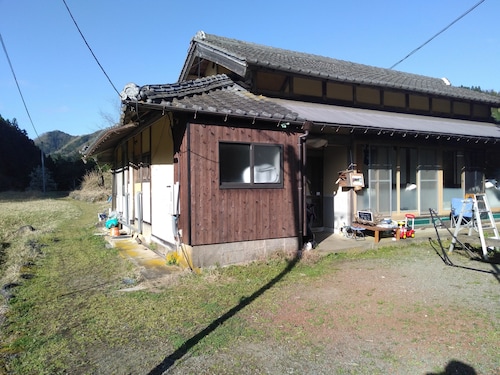 Satoyama Guest house COUTURE - Hostel