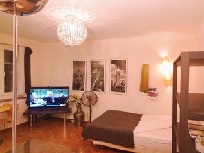 Fer et planche à repasser, Wi-Fi, draps fournis