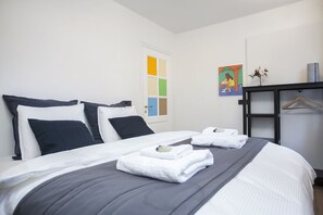 Design Apartment, 2 Bedrooms, Kitchen | 2 bedrooms, blackout curtains, iron/ironing board, free cots/infant beds - Thingholt Apartments (Reykjavik)