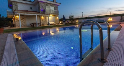 Luxury Villa in Cesme (4)