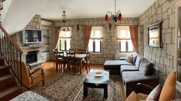 Villa | Living area