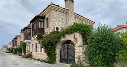 Stone House with Bay Window Alacati (6)