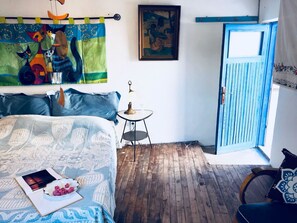 Iron/ironing board, WiFi, bed sheets - Vintage House at Alacati Center (7) (Cesme)