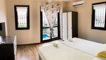 Iron/ironing board, WiFi, bed sheets