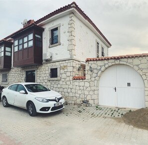 Front of property - Stone House Private Pool in Alacati (10) (Cesme)