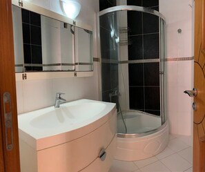 Villa | Bathroom - Villa with Shared Pool in Cesme (11) (Cesme)
