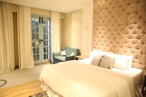 Executive Apartment | 1 bedroom, in-room safe, blackout drapes, soundproofing - Villa Donna (Panaji)