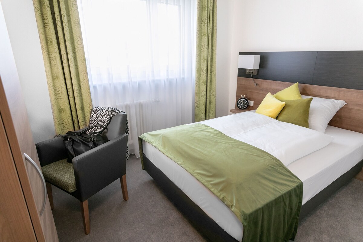 In-room safe, desk, soundproofing, iron/ironing board (on request)