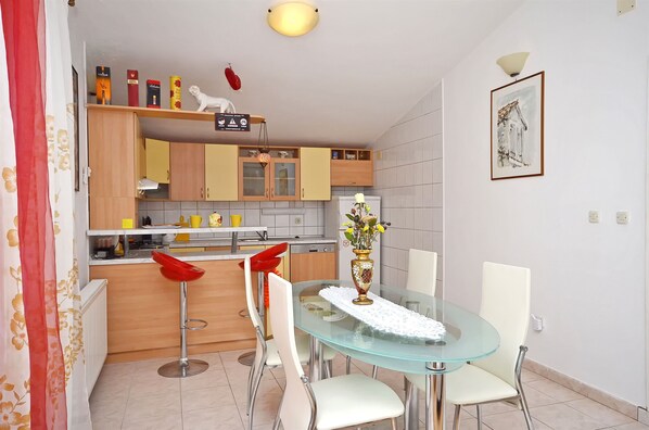 Studio (A4) | Private kitchen