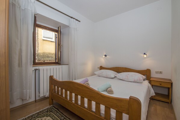 Appartement (A1) | Wi-Fi gratuit, draps fournis