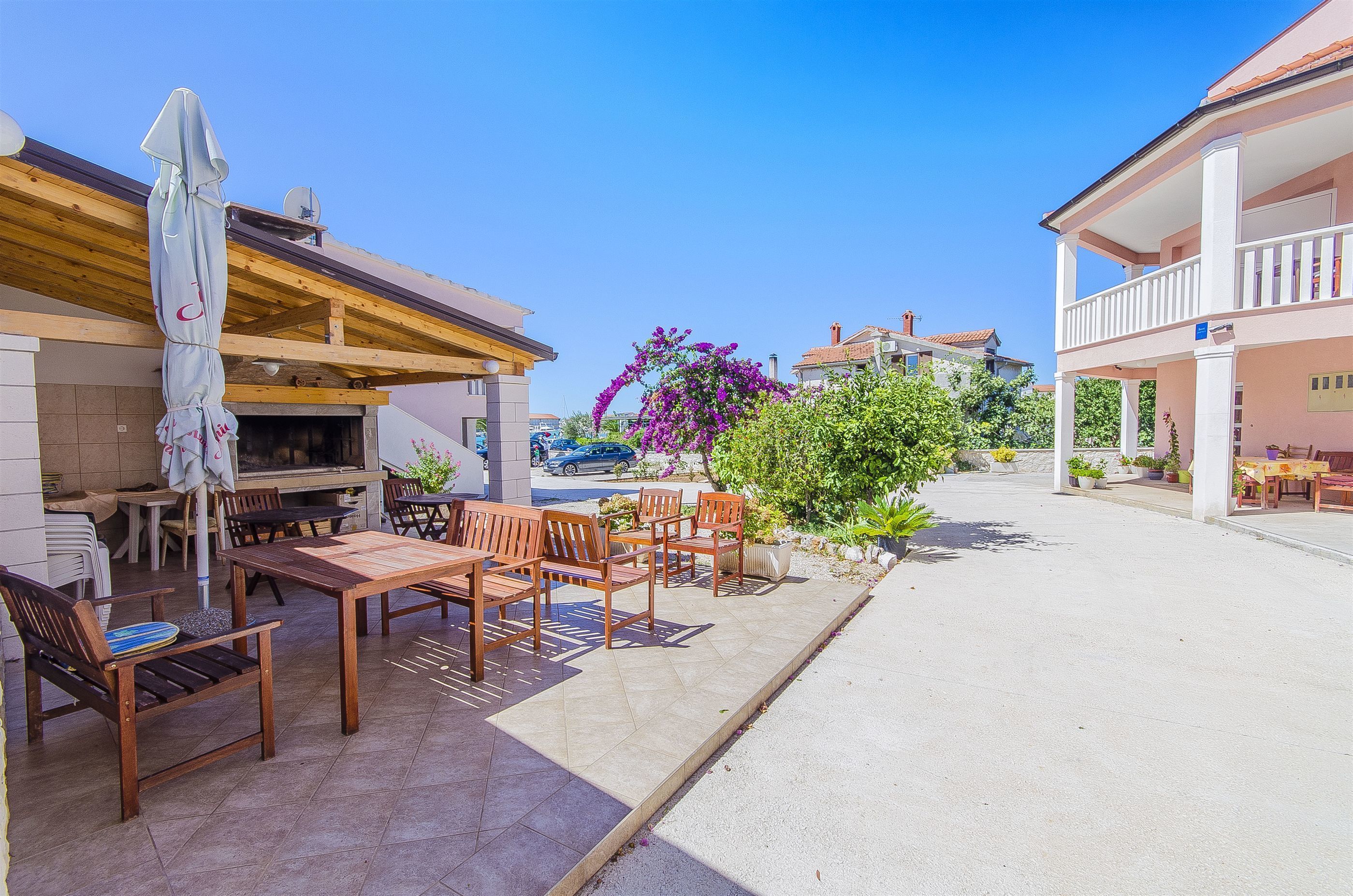 Grill-/Picknickplatz