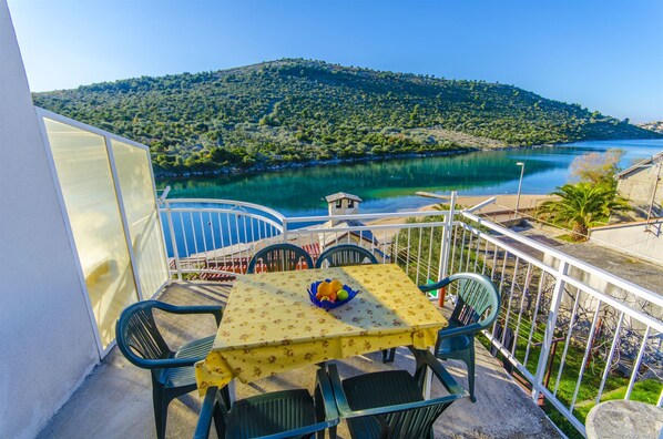 Water view - Apartments Nada (Rogoznica)