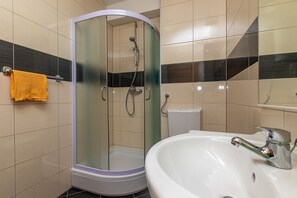 Apartment (A8) | Bathroom | Shower - Apartments Janja (Trogir)