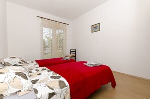 Apartment (A1) | Free WiFi, bed sheets - Apartment Milan (Jelsa)