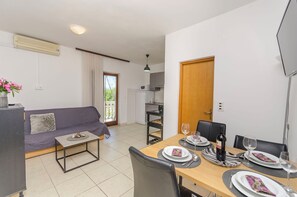 Dining - Apartments Plava Plaza Daniela (Vodice)