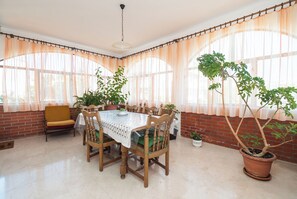 Apartment (A1) | Terrace/patio - Apartment Luketa (Primosten)