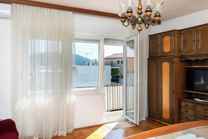 Apartment (A1) | Balkon