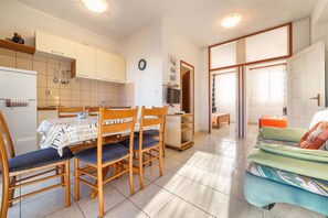 Apartment (A4) | Private kitchen