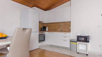 Apartment (A1) | Living room | TV