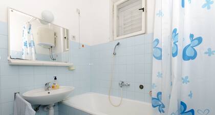 Apartment Tome G
