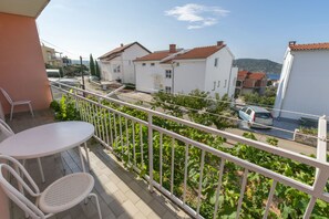 Apartment (A1) | Balcony - Apartment Brko (Primosten)