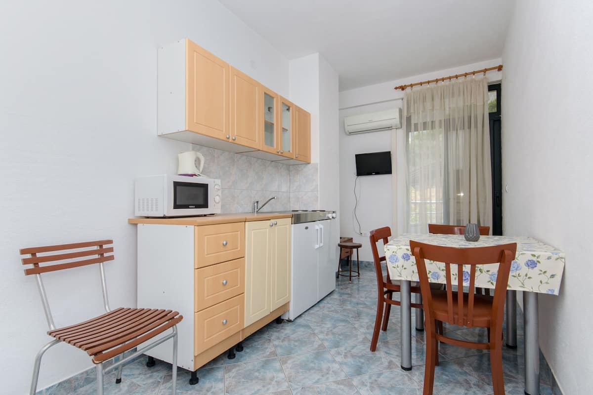 Apartment (A7) | Private kitchen