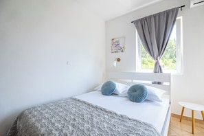 Wifi gratis y ropa de cama