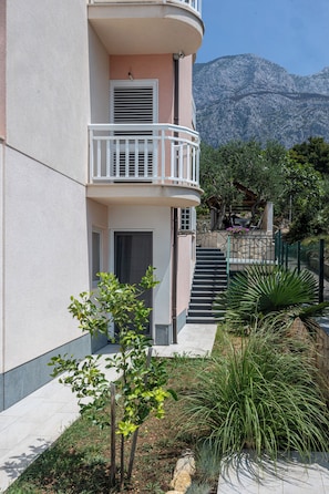 Property grounds - Apartments Seaview (Tucepi)
